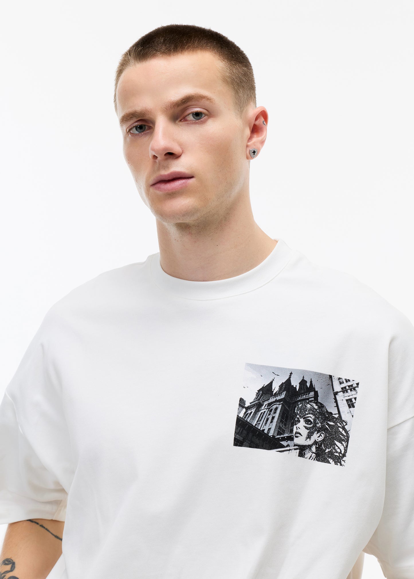 XENASERA ALLIED RADIANCE/AURA WAR CONTRACT T-SHIRT