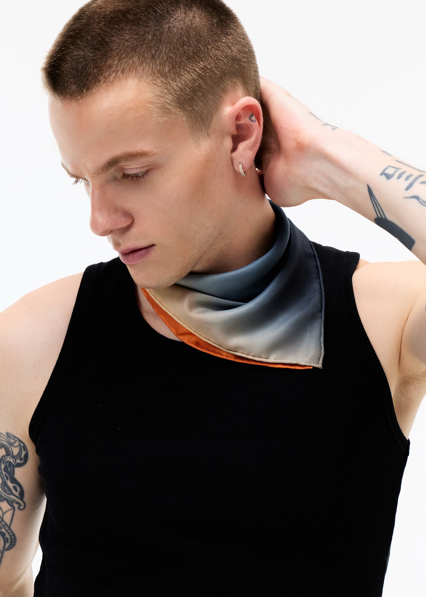 XENASERA UNISEX PRINTED SCARF
