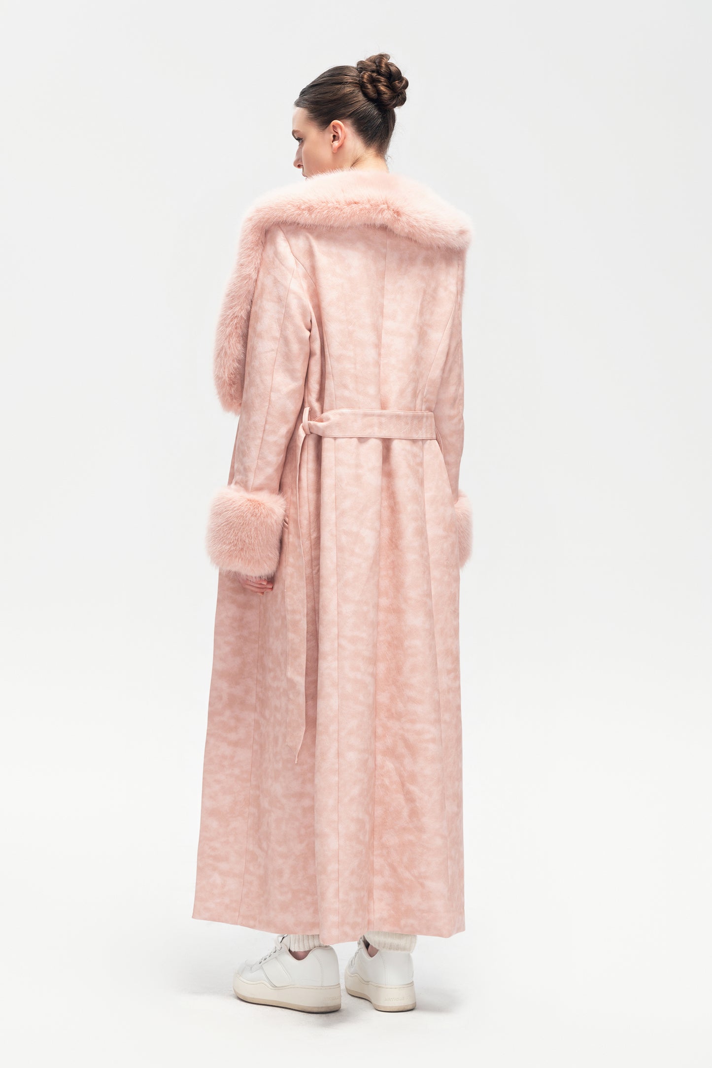 XENASERA FW23 PEACH MILKSALT LEATHER COAT